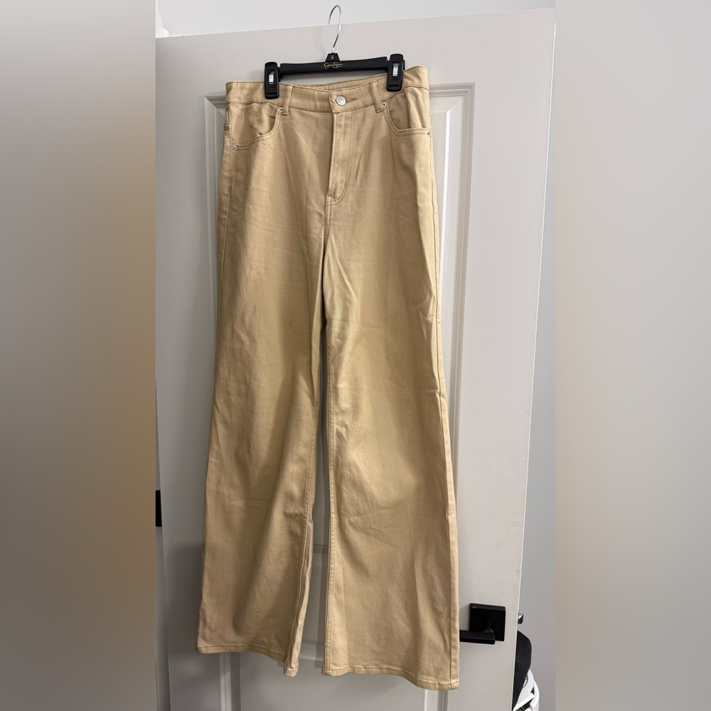 H&M Women's Cream Flare Jeans